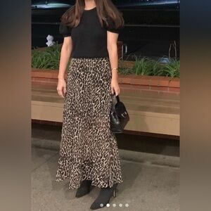 Banana Republic Leopard Print Pleated Maxi Skirt